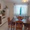 Modern Robinson Veli Bare