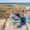 Luxurious 7BR Beach Home Ocean Views, Pool, Hot Tub - نورث توبسالي بيتش