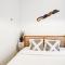 Espalter Onyx by Hello Homes Sitges