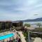 Your personal oasis! 3 bedroom condo! Top floor! - West Kelowna