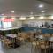 Country Inn & Suites by Radisson, Dunbar - Charleston