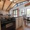 Treetop Falls - Great property close to the ski slopes, Close to everything Big Bear has to offer!