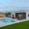 Villa Vedro nebo, XL heated pool - Umljanović
