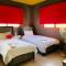 Lauras Stylish Villa