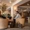 HiBird- Apartment and Suites Hotel