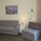 Karina, to the beach with terrace and private parking