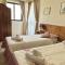 Green Grove Guest House