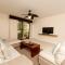 Coco Breeze Private Residence - Coco