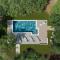Beautiful villa with a pool and a fenced garden - Medulin