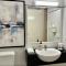 Prime Location 1 Bdr Apt in Perth