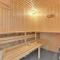 Twelve-Bedroom Accommodation In Ulfborg