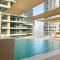 2BR Beachfront Gem with Dazzling Views of the Palm - Dubaj
