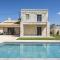 Mateo Stone Villa by Konnect with Private Pool - Dassia
