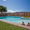 Wagon Wheel Country Lodge - Beaufort West
