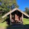 Whare&geothermal pool by lake Taupo - 图朗伊