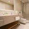 Spacious La Vie 3BR with Private Beach Access by ANW Vacation Homes - Dubaj