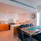 Spacious La Vie 3BR with Private Beach Access by ANW Vacation Homes - Dubaj