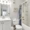 Hilton Head Condo Screened Balcony, Walk to Beach - جزيرة هيلتون هيد