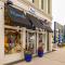 Groovy Condo in the Vibrant NuLu District - لويزفيل