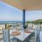 Ocean Breeze 8