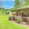 Cozy Mars Hill Farmhouse with Scenic Views - Mars Hill