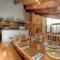 8 bdrm Blue Mountain Cottage, Large Groups, Private Beach Access, Hot Tub, Sauna, Ping Pong Table Perfect for Large Groups, Petfriendly