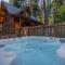 Cozy Pet-Friendly Cabin w Private Hot Tub Fenced In Yard Walk to HOA Beach & Pier - Homewood