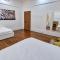 6 Bed Mansion Sleeps 20 Free Parking