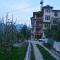 Malis Apple Lodge homestay