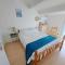Charmante maison 2 pièces cabine 6 personnes, proche mer et étang, terrasse avec BBQ - FR-1-326-752