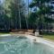 Luxury Forest Oasis 4 beds 4 baths and Hot tub