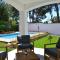 Gran Chalet con Piscina (8-10 pp)