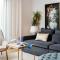 New LUXURY apartment with sea view and PRIVATE heated pool, 50m from the beach