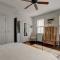 Elegant Sunlit Home with Private Rooftop Oasis - 查尔斯顿