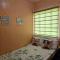 Mel's Place U2 Batangas Free Parking Feee Wifi w Smart TV Netflix Hot & Cold Shower 4 Adults and kids - باتانجاس سيتي