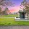 Luxe Beach House with BBQ Grill and Pool Access - 高地景观