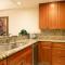 Ocean front remodeled corner unit w/ ac - sk234 - Kahana