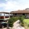 Amoudi Studios Apartments Hotel