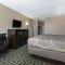 Super 8 by Wyndham Grand Prairie North