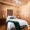 Wonderful Log Cabin near private beach and lake access - 索格塔克
