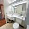 Claymore Inn and Suites