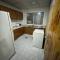 Decent Private family Rooms with Shared washroom next to Burjuman Metro - 迪拜