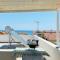 Blue Space 50 meters from the sandy beach, parking & wifi