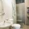 Mount Austin Palazio Lake view 3Br2Ba 2-8pax TV box near Aeon - Johor Bahru