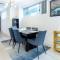 Executive CBD Perth House 4BR 3BA 2Pk SLEEP 8!