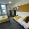 Westminster-3 Bdrm 1 EnSuite Fab for contractors 2-5 Bath Free Parking Wi-Fi