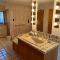 Bluebird Cottage - Large all season getaway - Jamaica