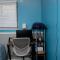 2B2B pet-friendly with views near dog park