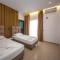 Hotel New Crystal - 卡萨米尔