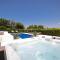 Villa Pino with Pool, Sauna & Jacuzzi 2 - Petrcane